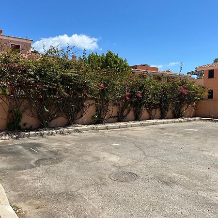 Raffinata Taverna Con Camino Cala Liberotto Bagian luar foto